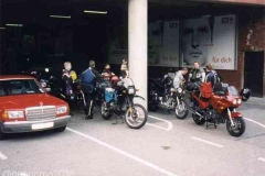 1999-001