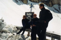 2001-083