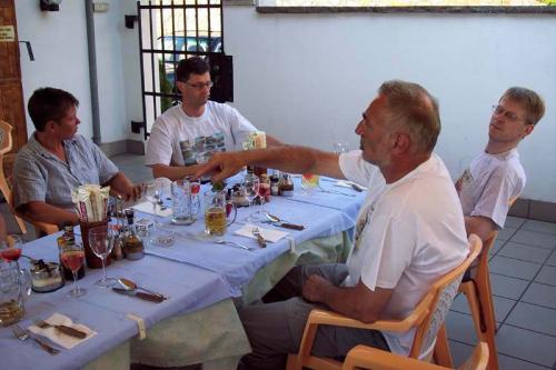 2008 06 19 14 02 02-002