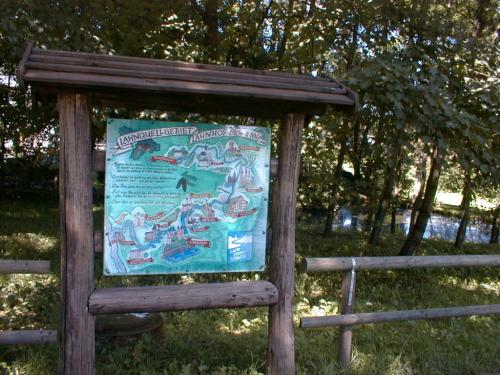 P72 A Mittags an der Lahnquelle