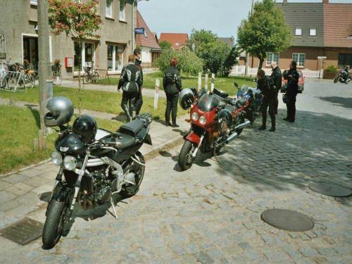 2004 05 21 1222 eks-012