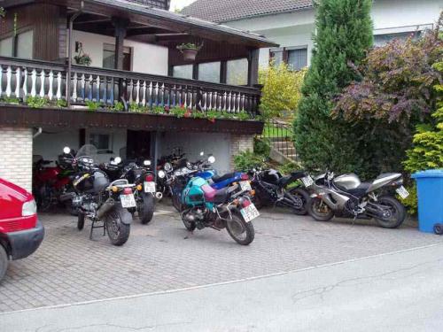 2006 03 19 14 25 33-002