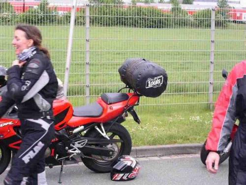 2006 03 19 14 25 36-002