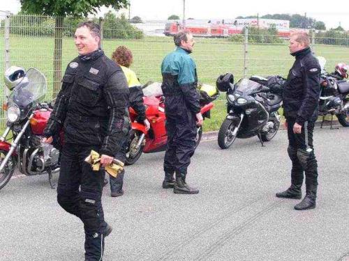 2006 03 19 14 25 36-003