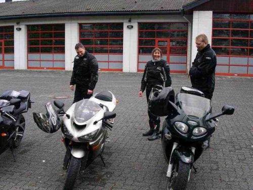 2006 03 19 14 25 37-002