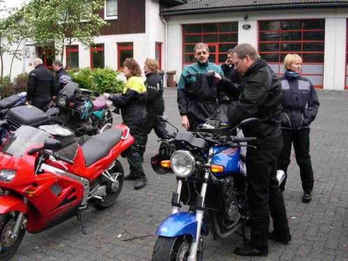 2006 03 19 14 25 37-003