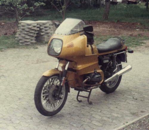 03-BMW R 100 RS